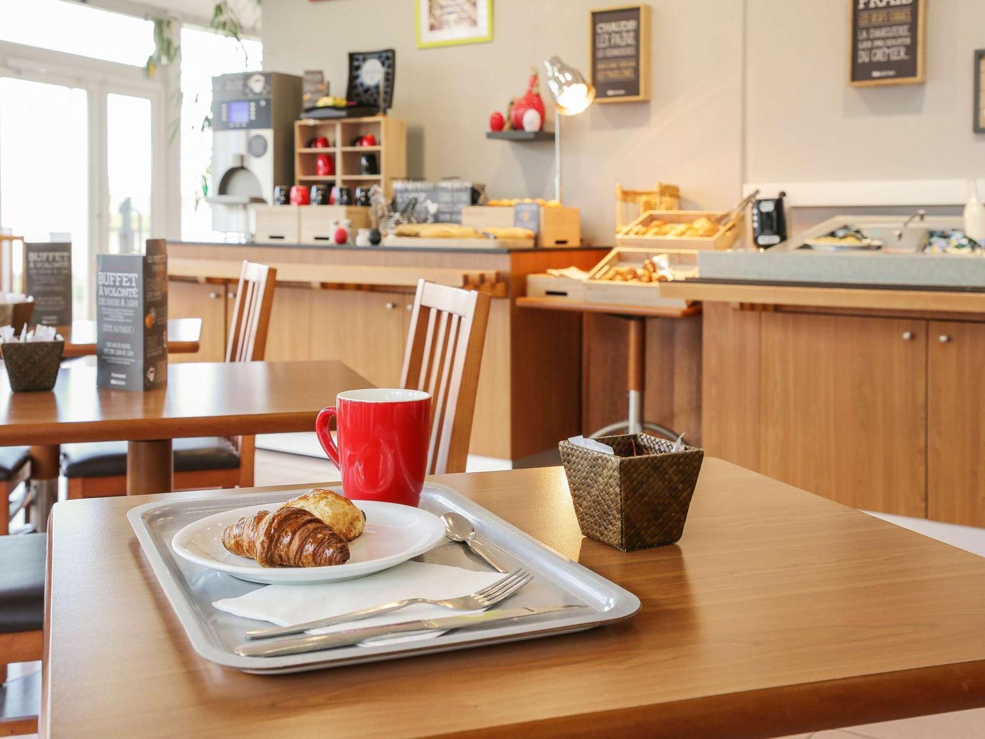 Ibis Bourg Jasseron/Teyssonge Екстериор снимка